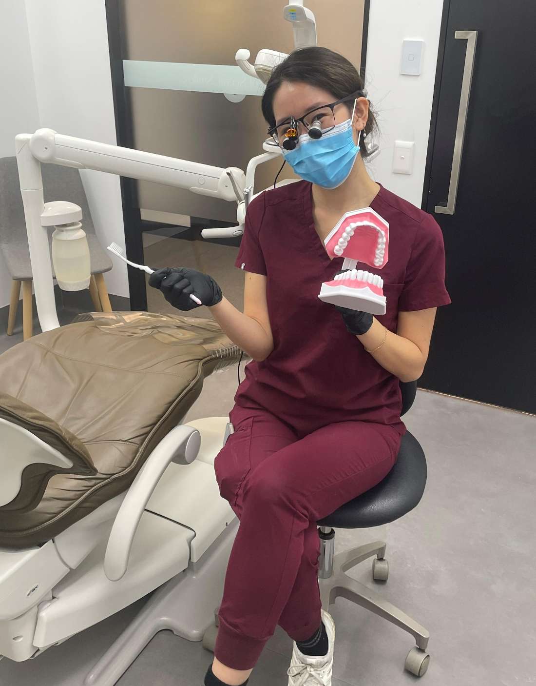 BDF Dental - Demonstrating Oral Hygiene